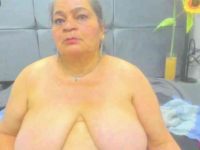 QueenMatturex webcam