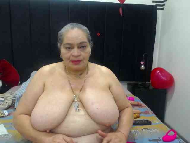 QueenMatturex webcam