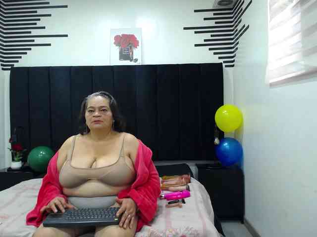 VickyBoobss