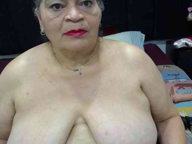 QueenMatturex webcam