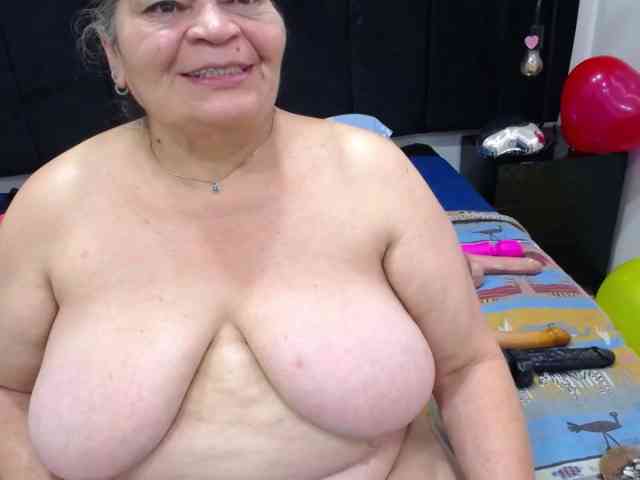 VickyBoobss VickyBoobss