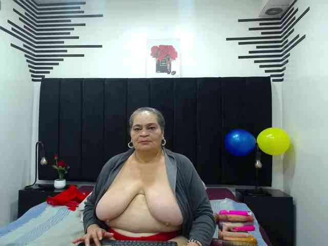 VickyBoobss Live Webcam on BongaCams