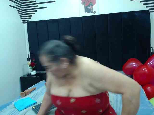 QueenMatturex webcam