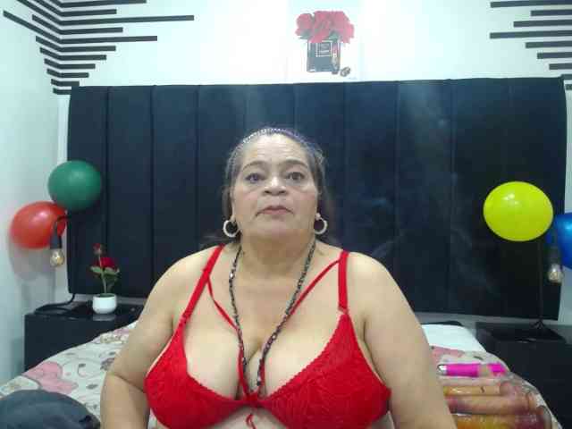 QueenMatturex webcam