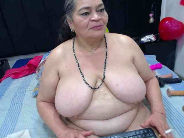 QueenMatturex webcam