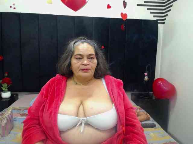 QueenMatturex webcam