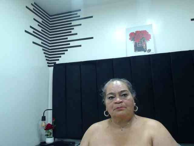 QueenMatturex webcam