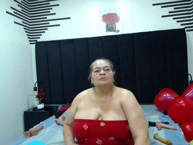 QueenMatturex webcam