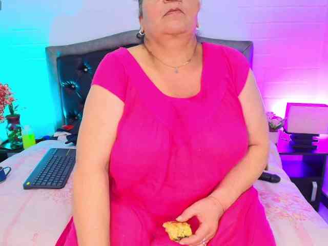 QueenMatturex webcam