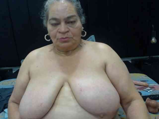 QueenMatturex webcam