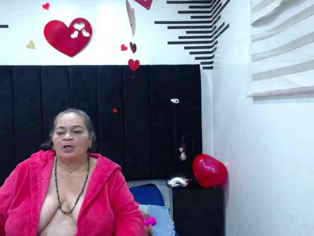 QueenMatturex webcam