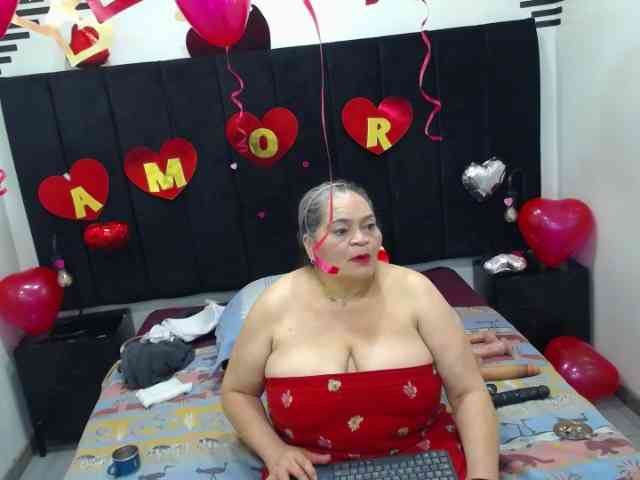 QueenMatturex webcam