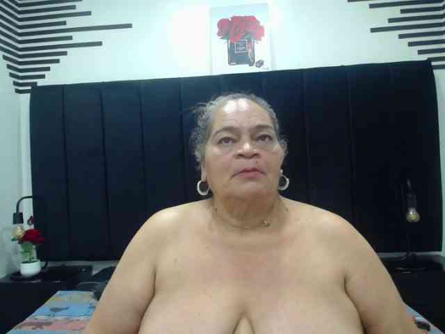 QueenMatturex webcam