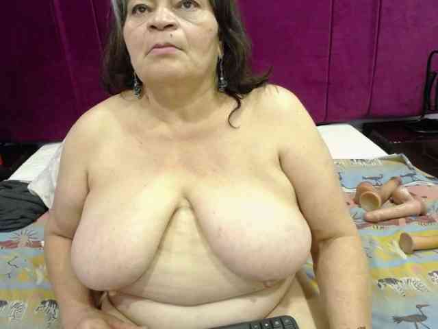 QueenMatturex webcam