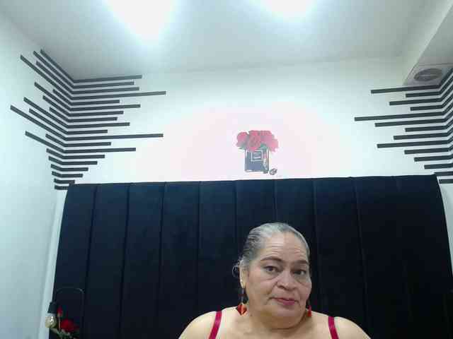 QueenMatturex webcam