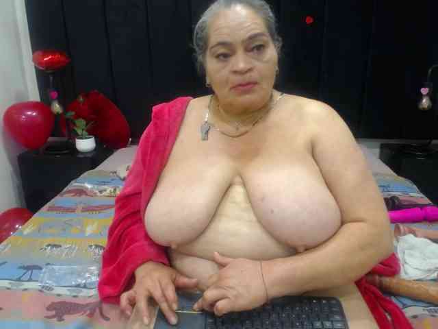 QueenMatturex webcam