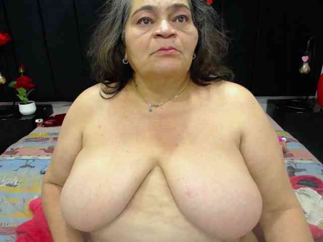 QueenMatturex webcam