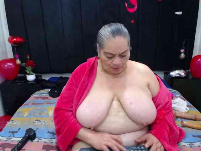 QueenMatturex webcam