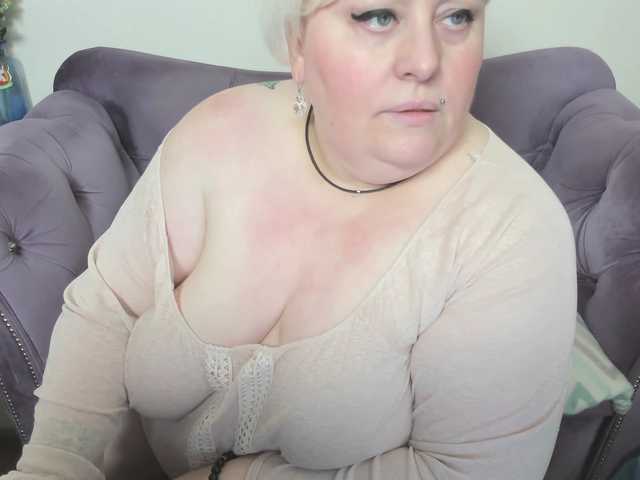 fashiona's BongaCams show and profile