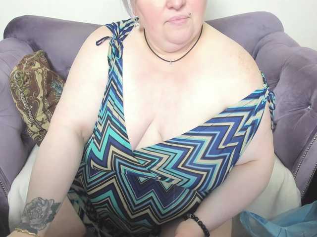 fashiona's BongaCams show and profile