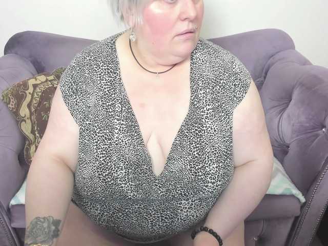 fashiona's BongaCams show and profile