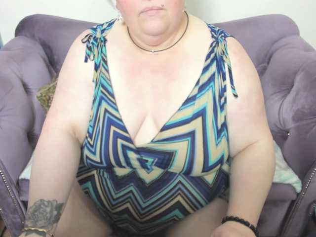 fashiona's BongaCams show and profile