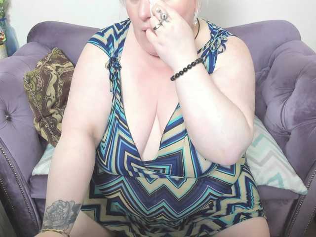 fashiona's BongaCams show and profile