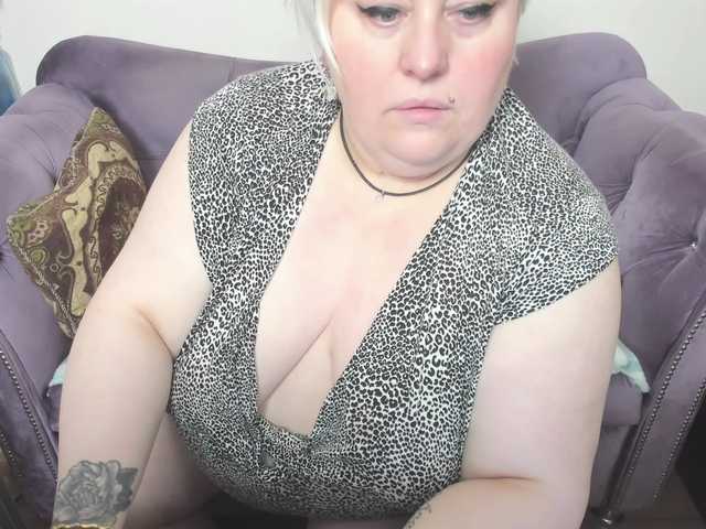 fashiona's BongaCams show and profile