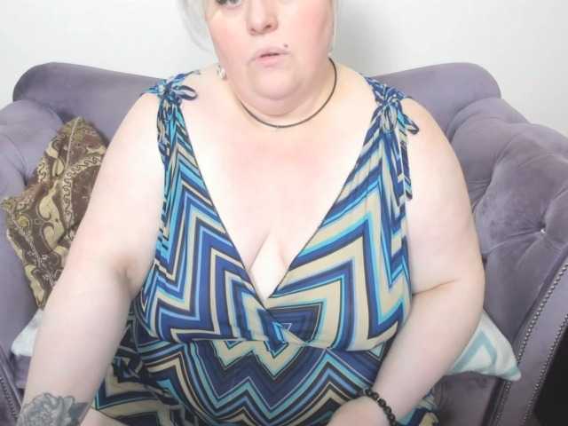 fashiona's BongaCams show and profile