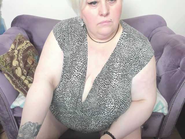 fashiona's BongaCams show and profile