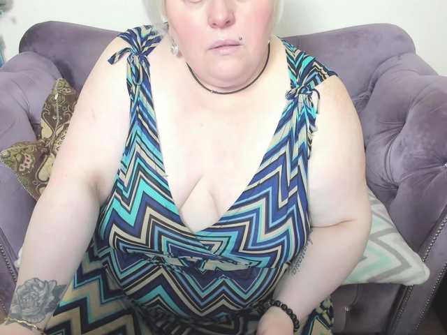 fashiona's BongaCams show and profile