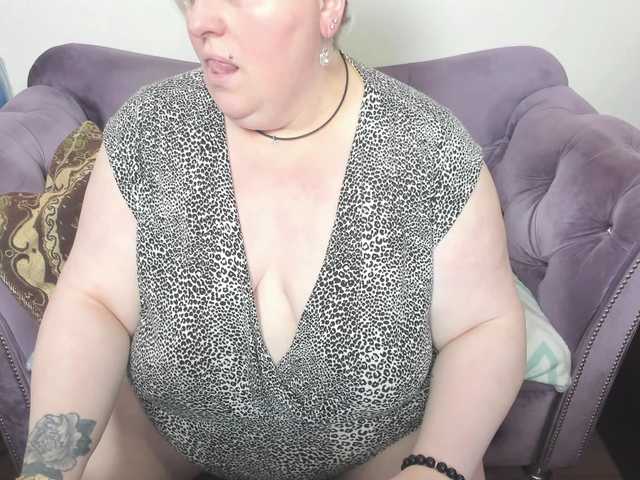 fashiona's BongaCams show and profile