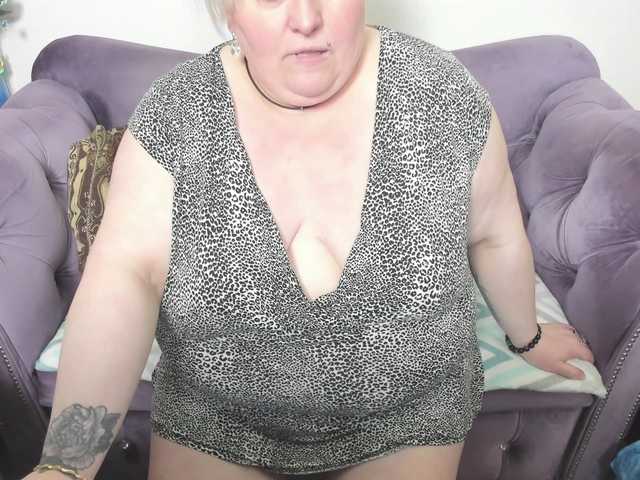 fashiona's BongaCams show and profile