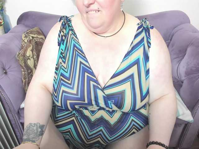 fashiona's BongaCams show and profile