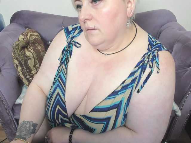 fashiona's BongaCams show and profile