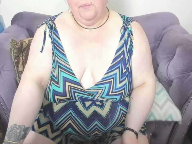 fashiona's BongaCams show and profile