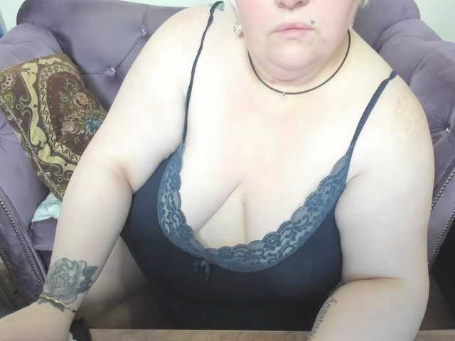 fashiona's BongaCams show and profile