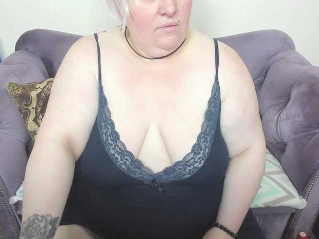 fashiona's BongaCams show and profile