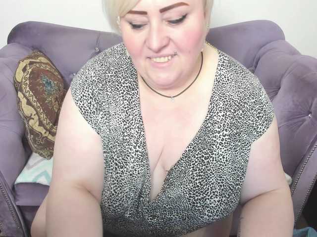 fashiona's BongaCams show and profile