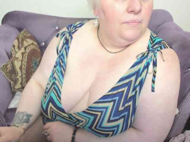 fashiona Live Webcam on BongaCams