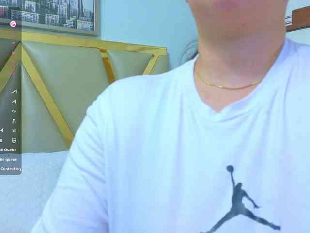 naturalmoommy webcam