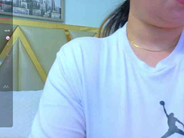 naturalmoommy webcam