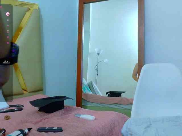 naturalmoommy webcam