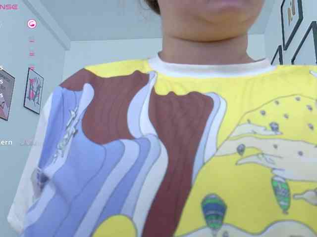 naturalmoommy webcam