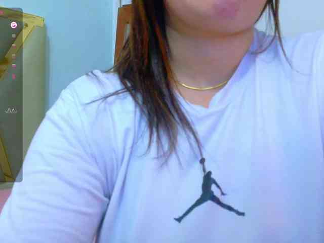 naturalmoommy webcam