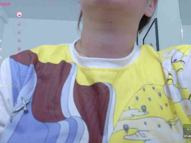 naturalmoommy webcam