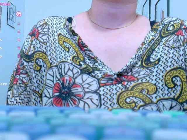 naturalmoommy webcam