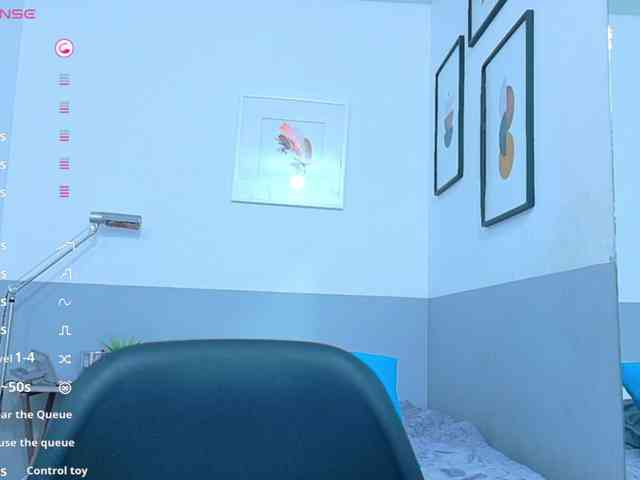 naturalmoommy webcam
