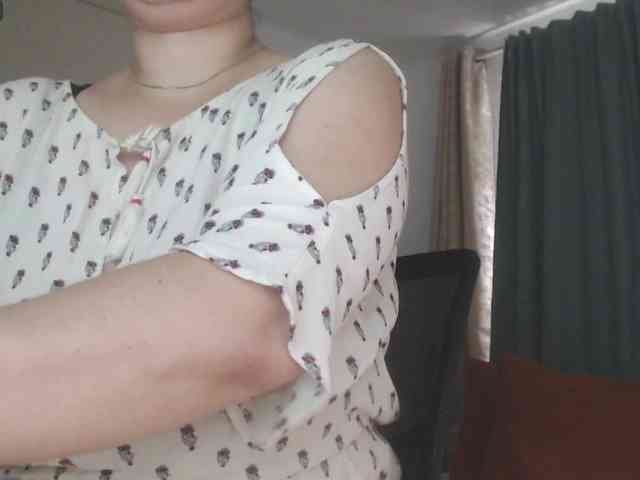 naturalmoommy webcam