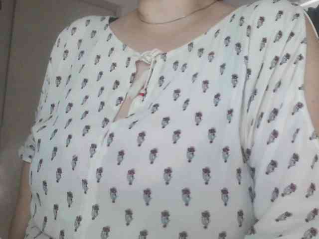 naturalmoommy webcam